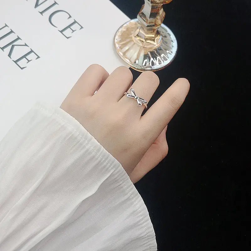 Bow Tie Bowknot Band Ring in Sterling Silver - Silver