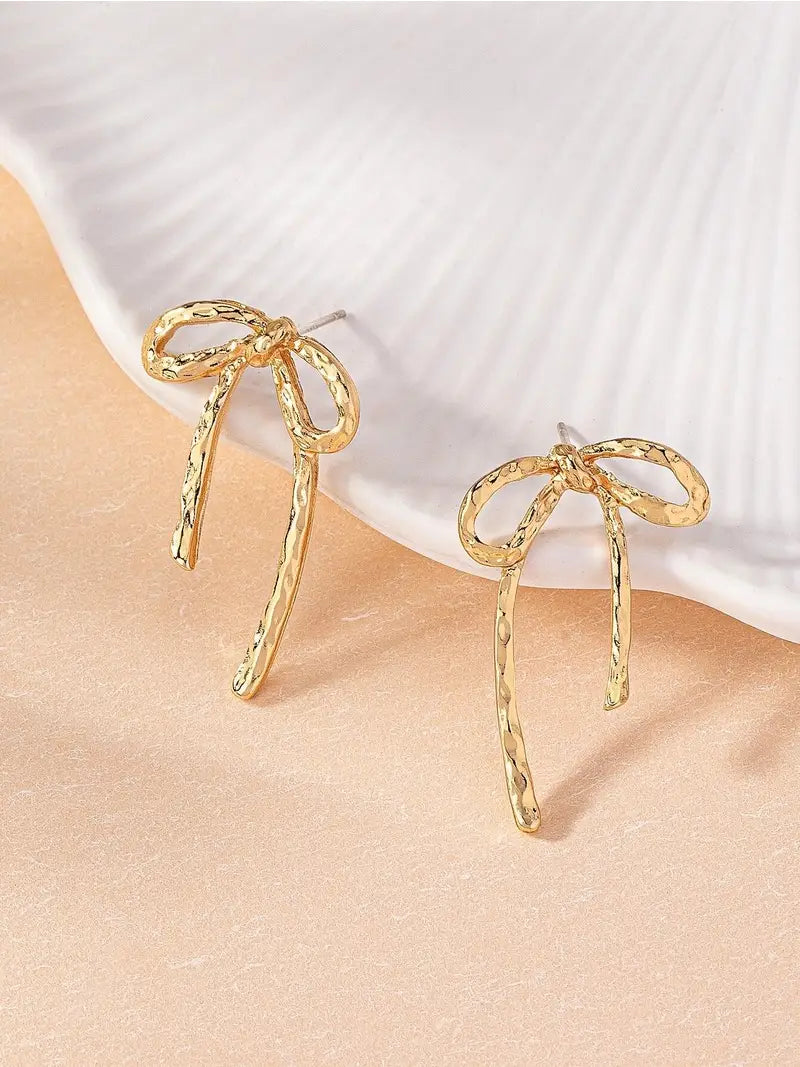 Hammered Bow Earrings - Gold