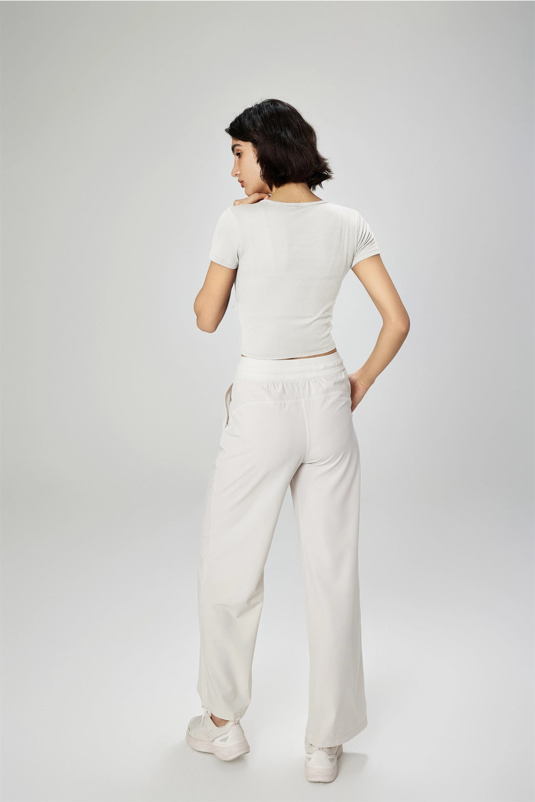 91 Alexa Cross-Front Comfort Crop Top - Eggshell